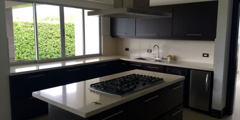 WhatsApp Image 2023-03-27 at 5.11.25 PM (3)