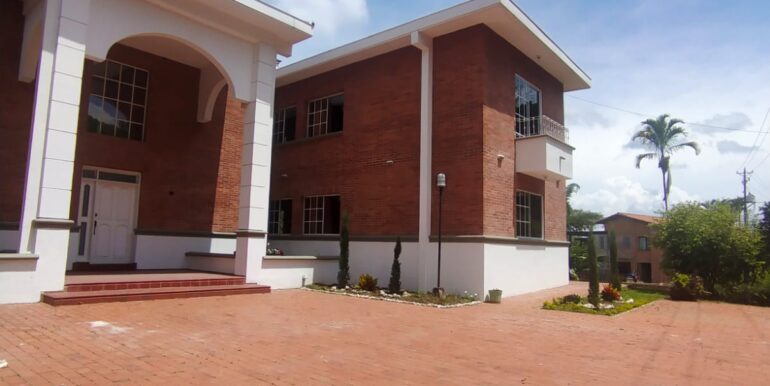 WhatsApp Image 2023-04-11 at 12.06.51 PM (5)